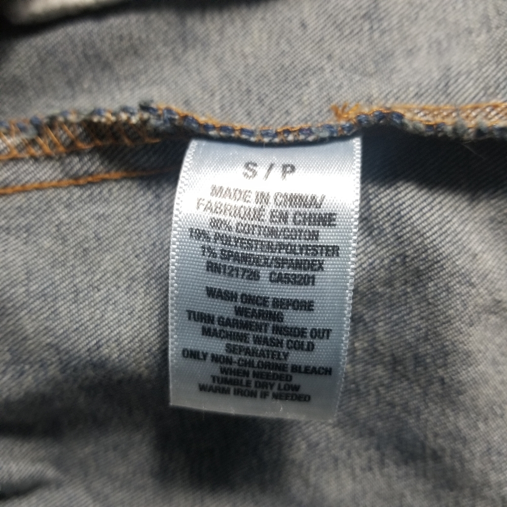 AEROPOSTALE DISTRESSED JEAN JACKET SIZE SMALL - Picture 4 of 12